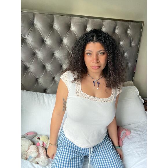 90s vintage cream cotton tshirt crochet details square neck | size M - Picture 2 of 6